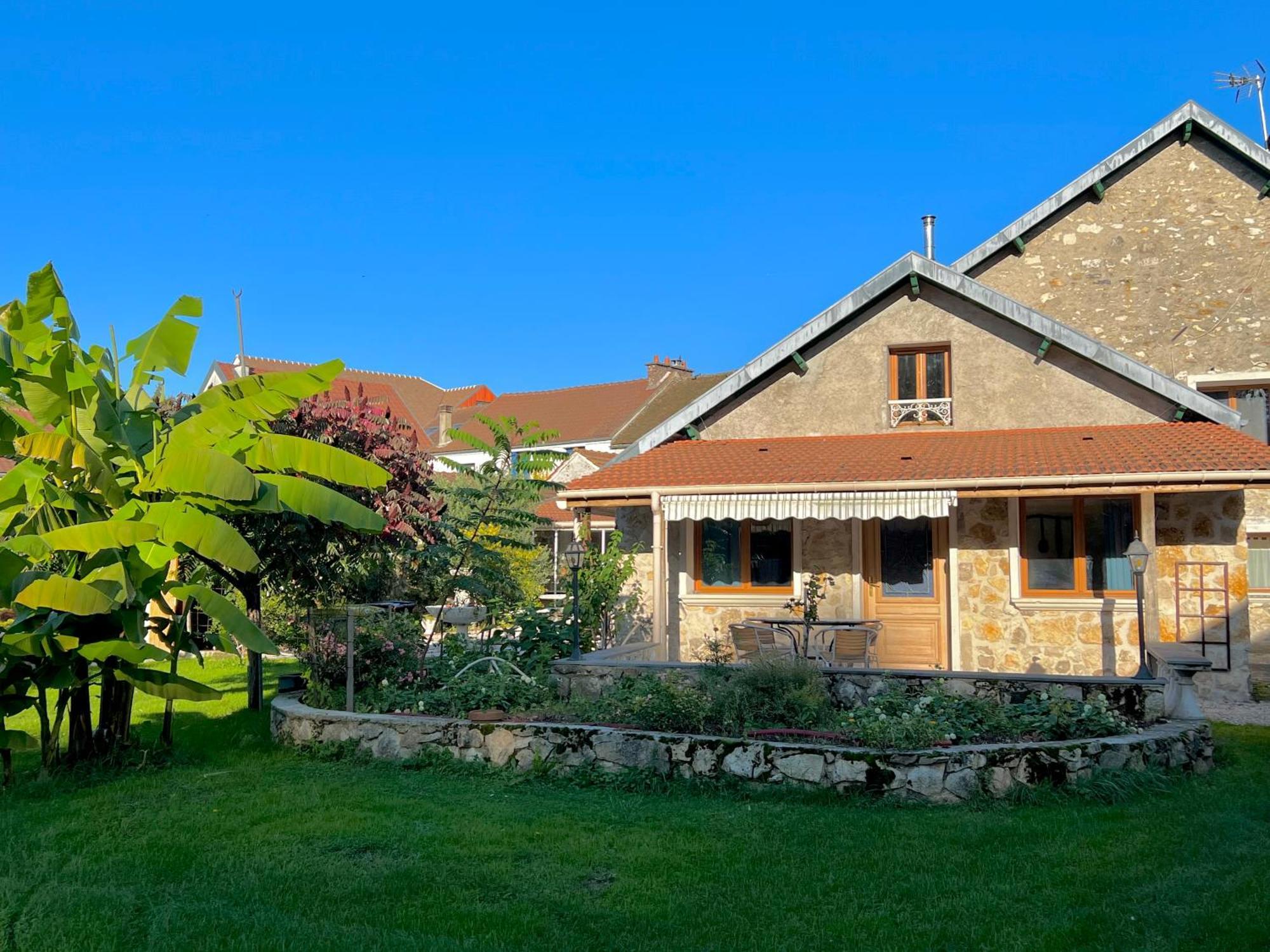 Joumana Tourisme Vila Gouvernes Exterior foto